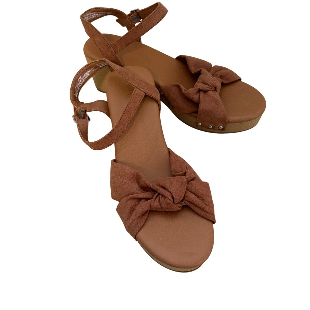 Universal Thread Cognac Brown Bow Platform Sandals Wood Block Heel Studded 9